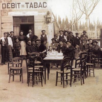 5.Bar des Arénes en 1914 